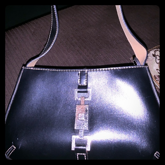 Vegan leather shoulder bag - Picture 2 of 4